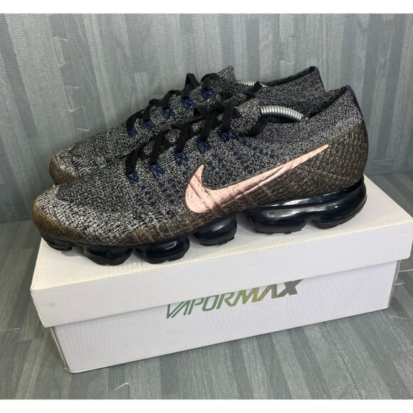 Nike Air VaporMax Flyknit Sneakers – Men’s 12 Black - Picture 3 of 16